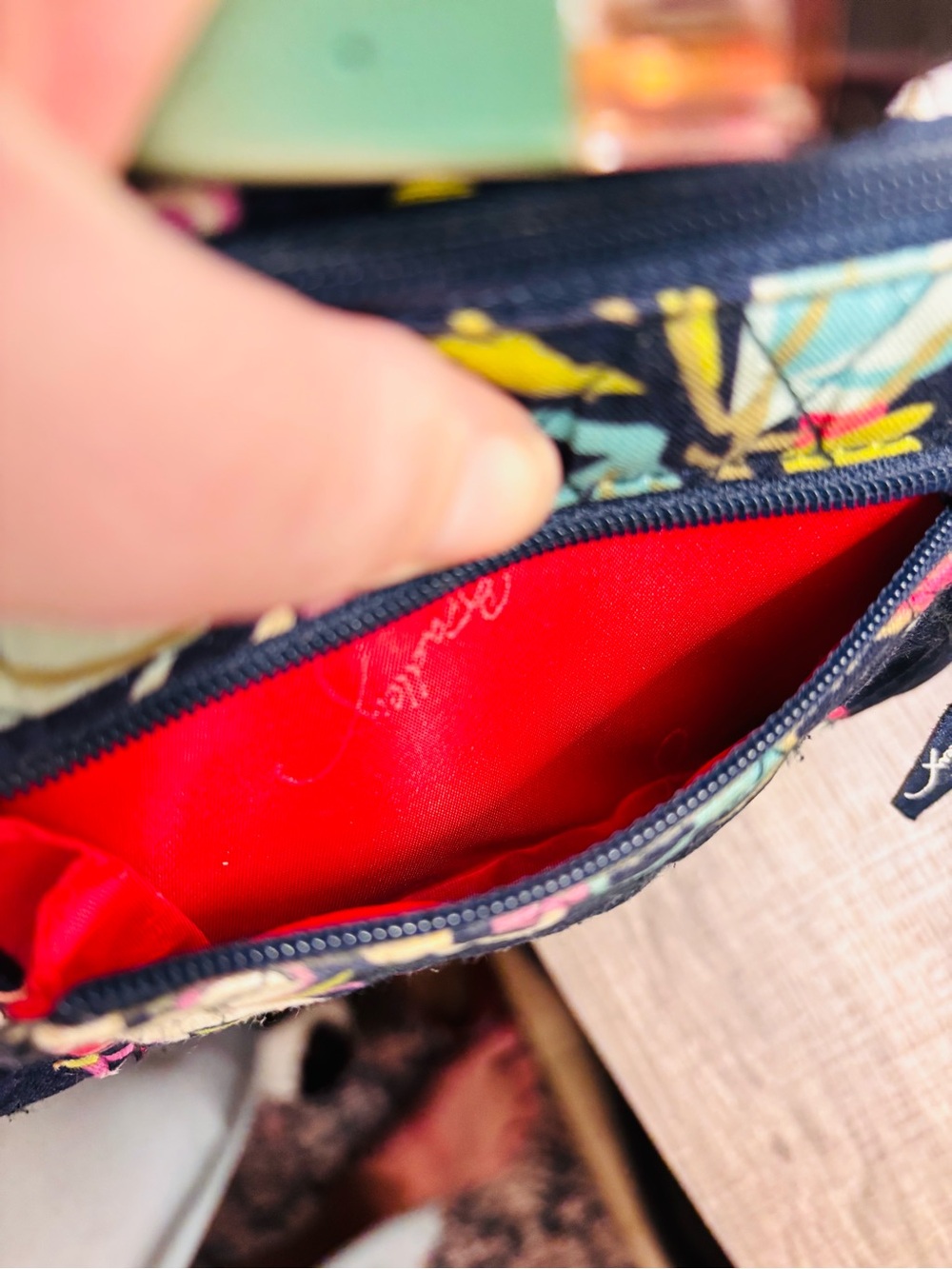 🎉BOGO 1/2🎉 Vera Bradley Navy Floral with Pink & Yellow Accents Wallet - Picture 3 of 9